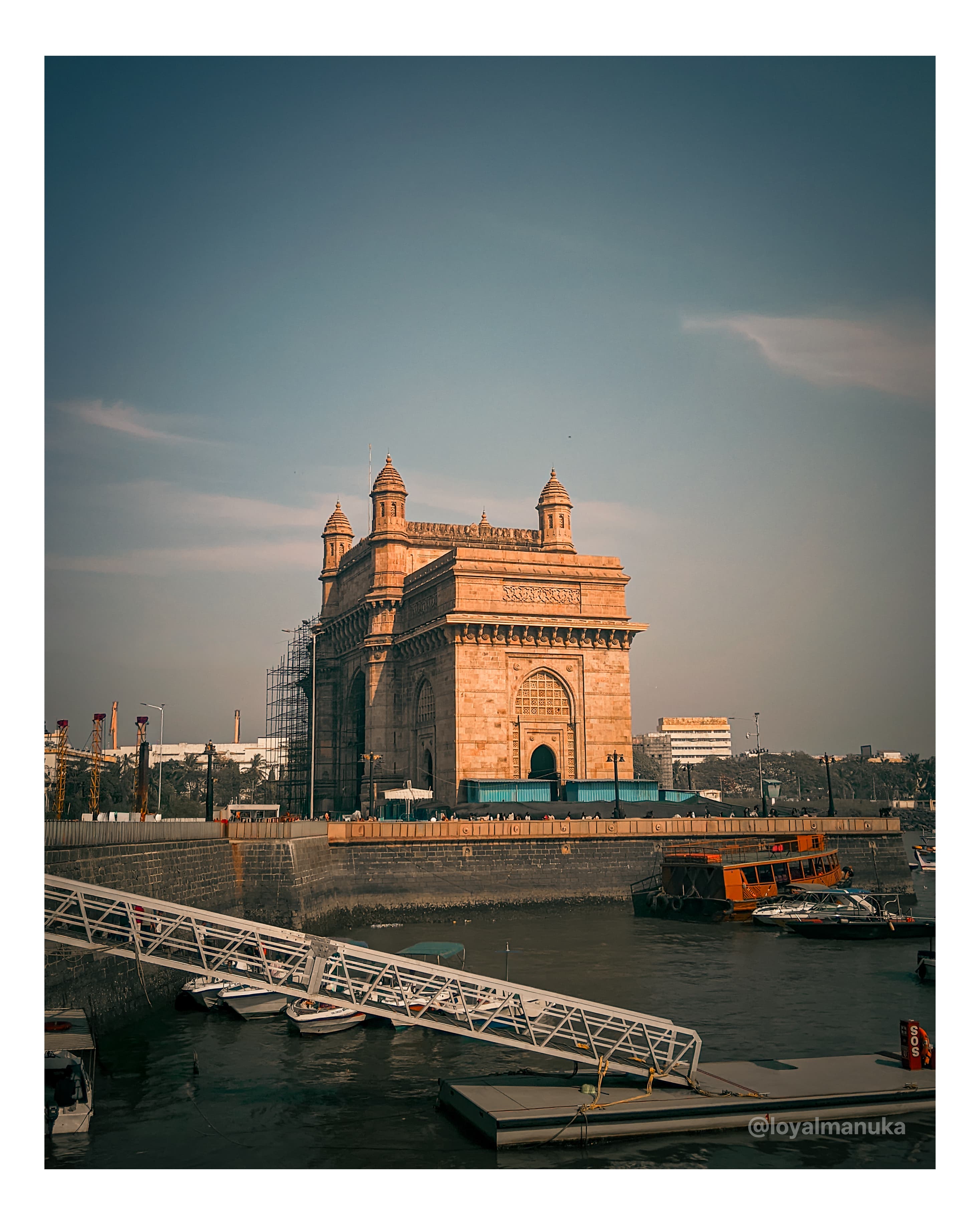 Street photography sample 1(Gateway of india)